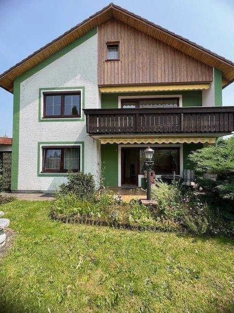 Immobilie in Biessenhofen - Schönes Zweifamilienhaus in sonniger Lage in Biessenhofen - Bild 1