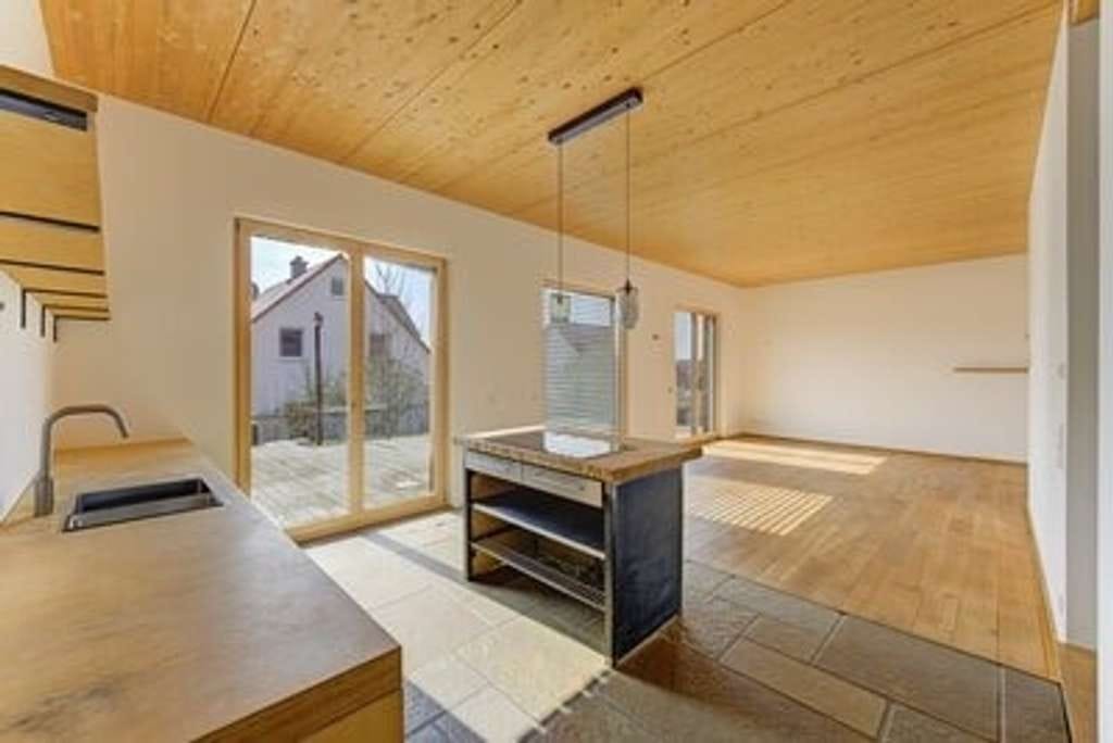 Immobilie in Büchenbach - Exklusives Holzarchitektenhaus in Büchenbach - OT Götzenreuth - Bild 3