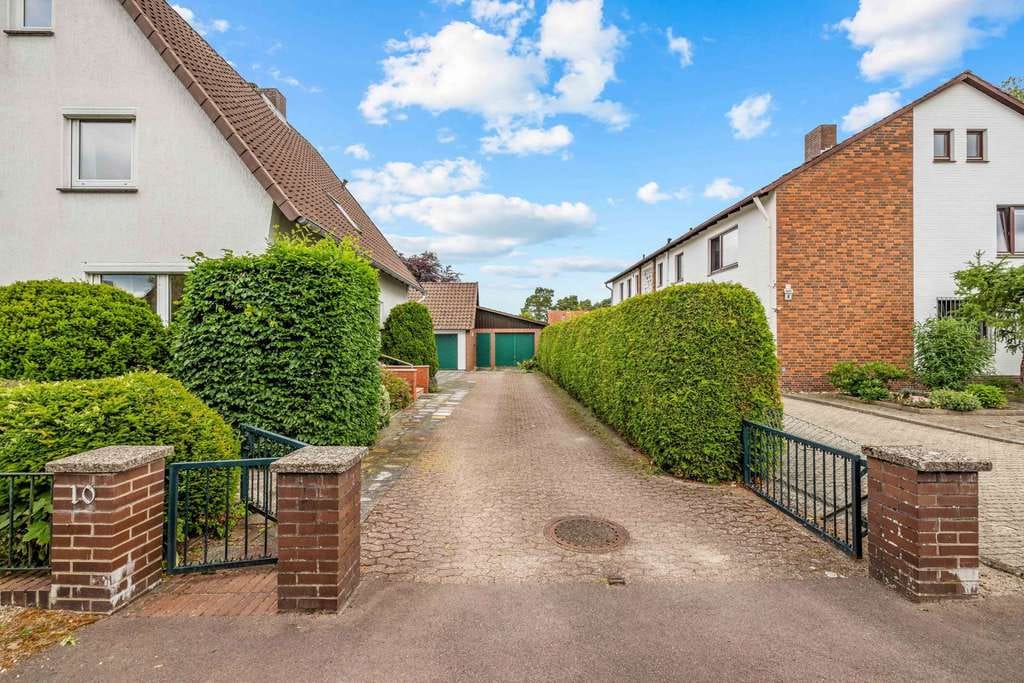 Immobilie in Winsen (Aller) - Solides Zuhause mit großem Grundstück und Entwicklungspotenzial - Bild 4