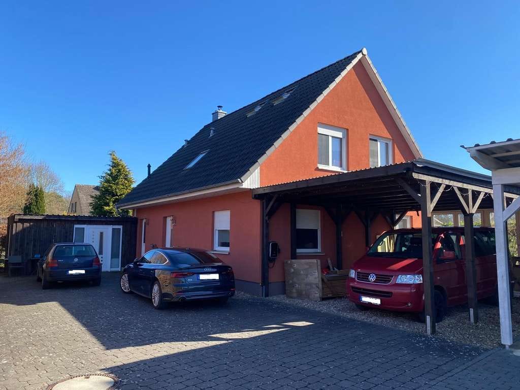 Immobilie in Schwarmstedt - Gelegenheit - Schwarmstedt, Top-Lage - reizvolles EFH, Bj. 2010, Wohnfl. 136m², Kaminofen, PV-Anlage - Bild 1