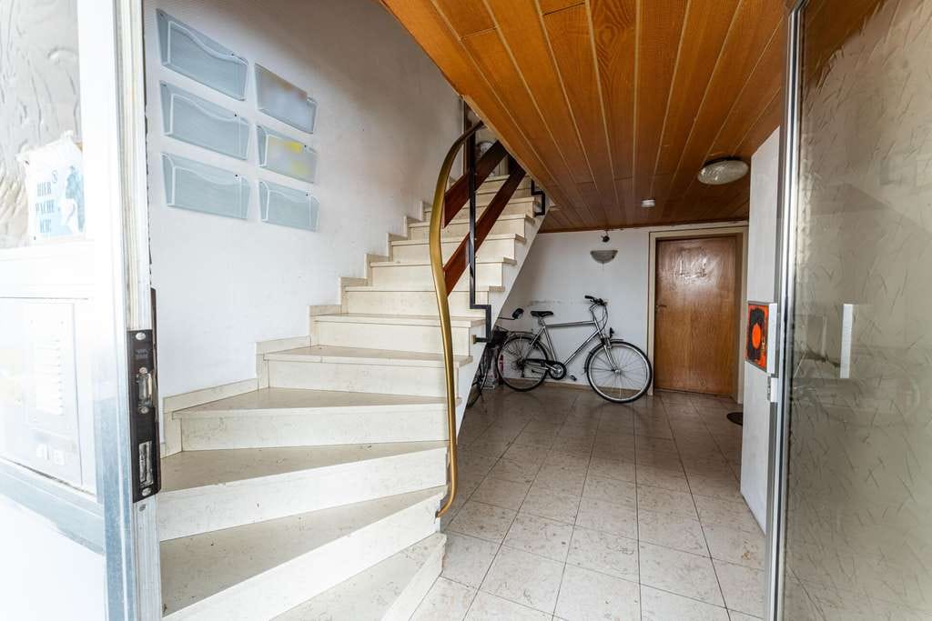 Immobilie in Polch - Renovierungsbedürftiges Mehrgenerationenhaus mit 2 Garagen
in Polch-Ruitsch zu verkaufen - Bild 2
