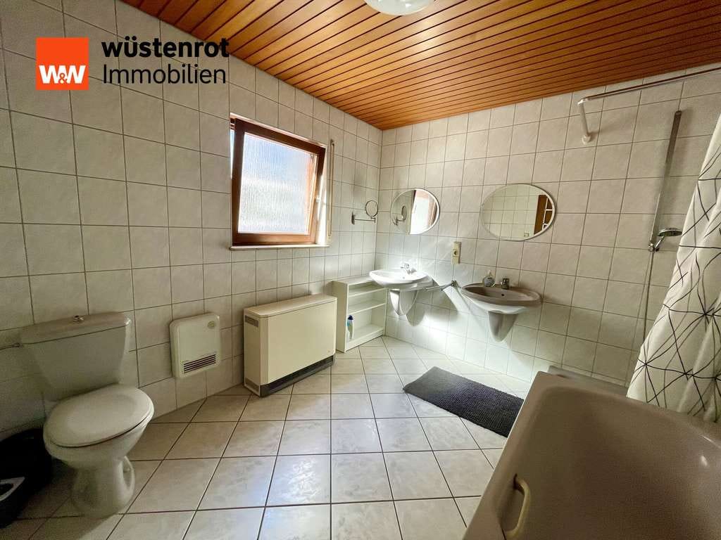 Immobilie in Ötigheim - ENTFALTUNG IM ZWEIFAMILIENHAUS: 2 Etagen mit 6 Zimmer, KFZ-Stellplätze, schöne und sehr ruhige Lage* - Bild 4