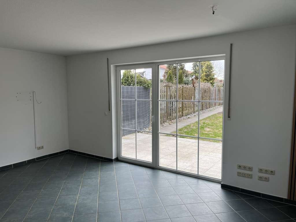 Immobilie in Dingelstädt - Einfamilienhaus Bj. 2001 mit unverbaubare Aussicht in Dingelstädt - Bild 4