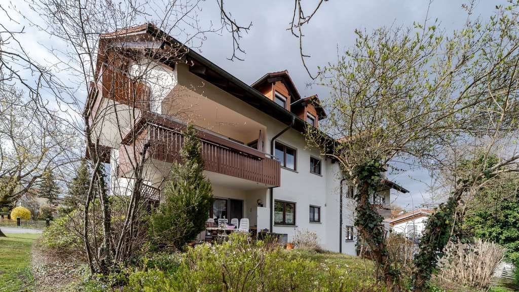 Immobilie in Singen (Hohentwiel) - Erdgeschoss-Komfort mit Terrasse und durchdachtem Grundriss! - Bild 1