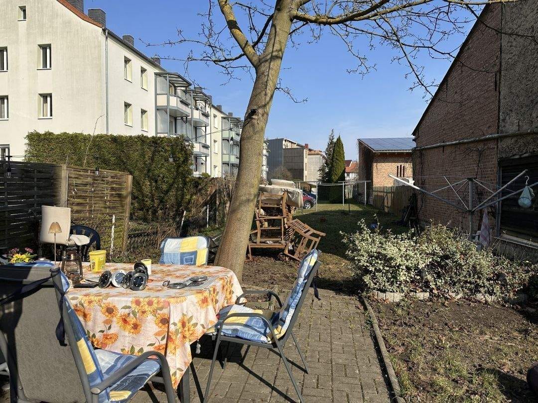Immobilie in Mühlhausen - Solides Investment - MFH mit 7 Wohneinheiten und schönem Garten - Bild 1