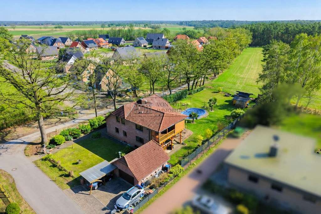 Immobilie in Barum - 2-Generationenhaus, einzigartiger Garten in Top-Lage - Bild 0