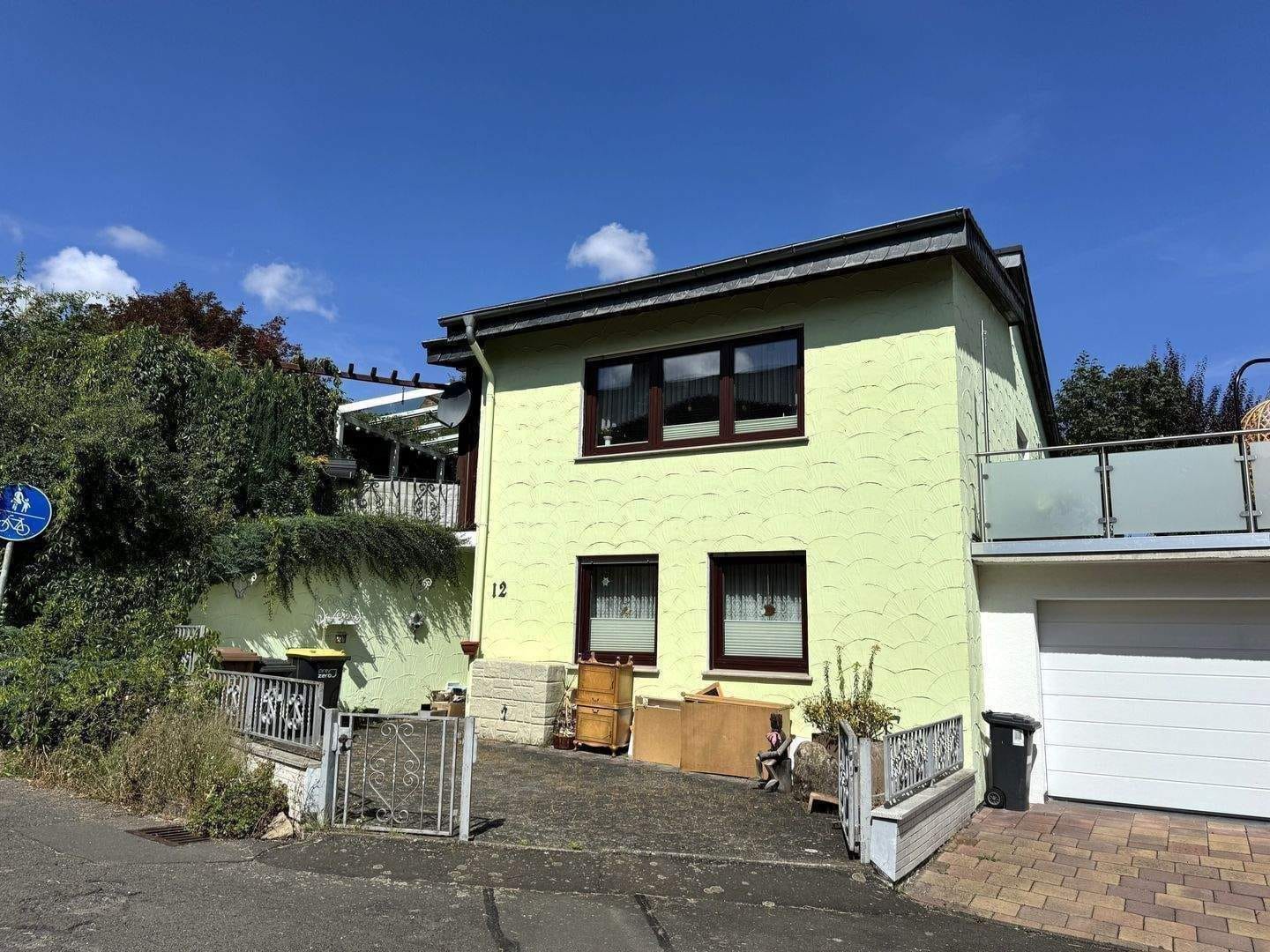 Immobilie in Kaufungen - Gemütliches Einfamilienhaus mit Terrasse und pflegeleichtem Garten - Bild 0