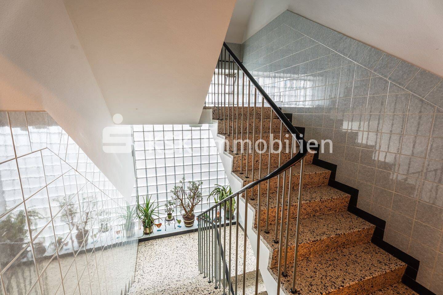 Immobilie in Hürth - 2-Zimmer-Wohnung mit Balkon in 50354 Alt-Hürth! - Bild 4