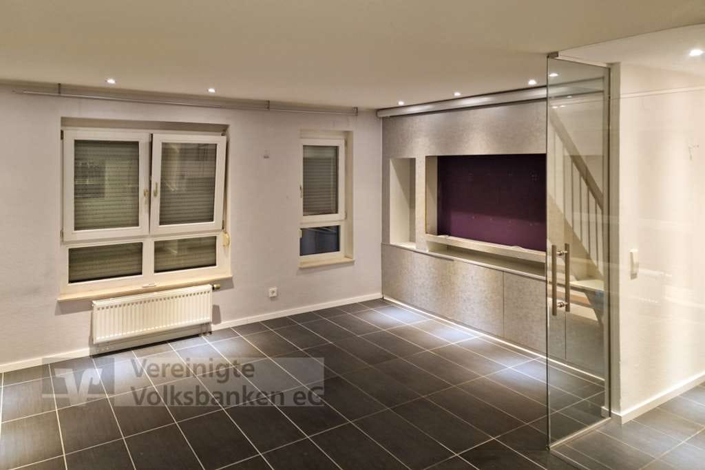 Immobilie in Wannweil - Geräumige 5/6 Zimmer-DG-Wohnung in Wannweil mit 2 Garagen! - Bild 4