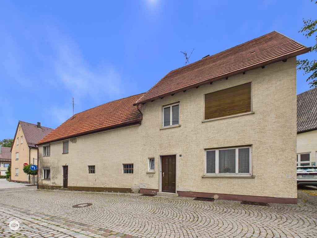 Immobilie in Leipheim - *** Bieterverfahren*** Zentrale Lage, zwei Häuser, zahlreiche Möglichkeiten - Bild 1