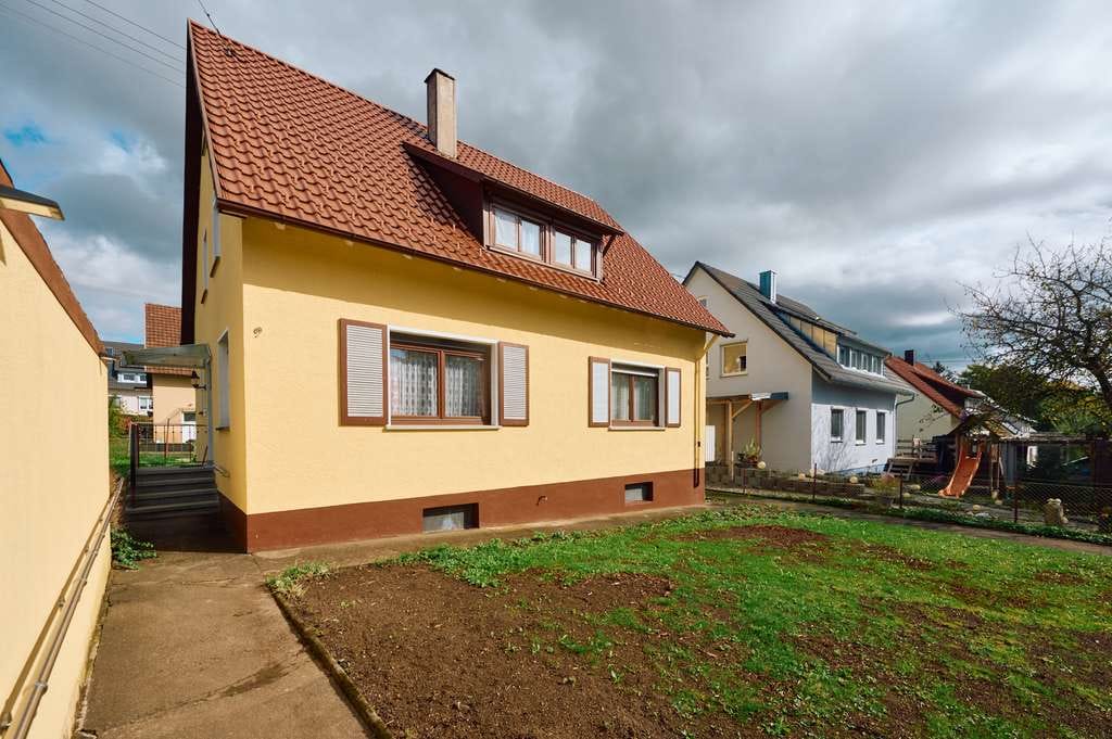 Immobilie in Villingendorf - Charmantes 1-2 Familienhaus in schöner Wohnlage von Villingendorf - Bild 2