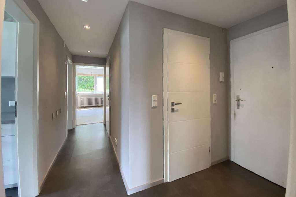 Immobilie in Dillenburg - Schicke renovierte Wohnung mit schöner Aussicht - Bild 1