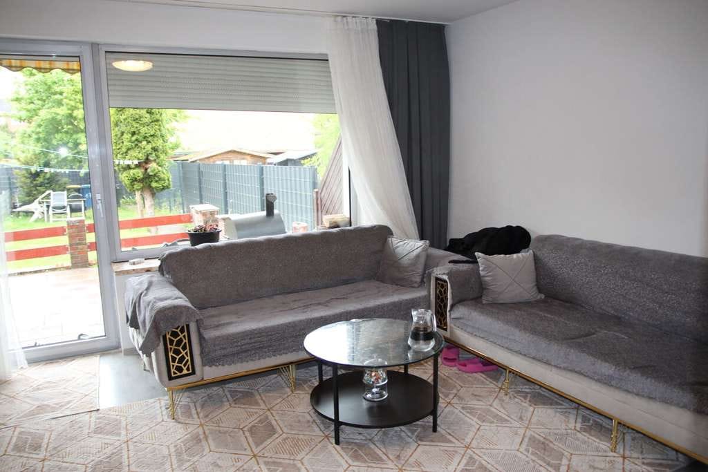 Immobilie in Winsen (Luhe) - RAUMWUNDER !!!!!  REIHENMITTELHAUS MIT VOLLKELLER UND SPITZBODEN - Bild 4