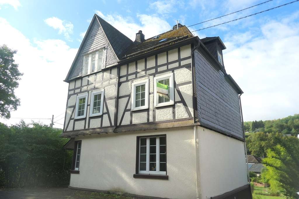 Immobilie in Daaden - Fachwerk-Schatz in zentraler Lage - Bild 3