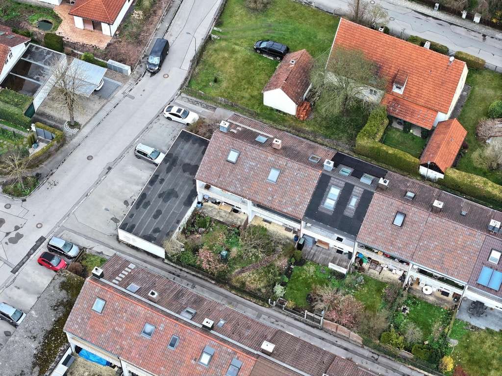 Immobilie in Eichenau - Einziehen und wohlfühlen - Charmantes Wohnen mit viel Platz und Licht - Bild 2
