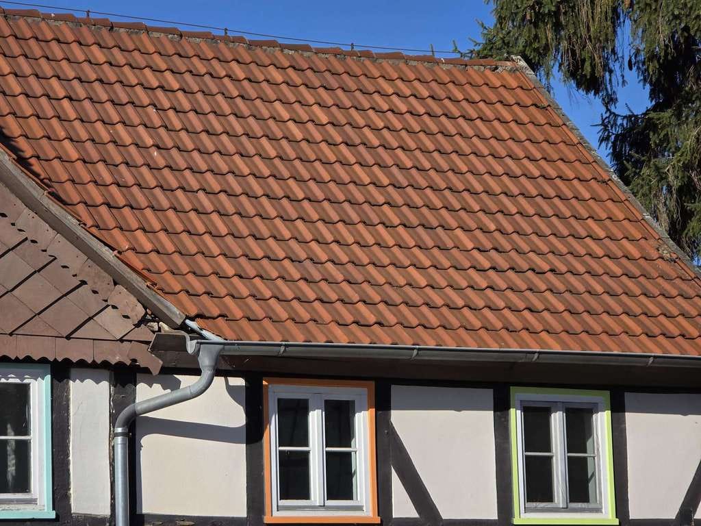 Immobilie in Halle - Großes Fachwerk-Anwesen für Wohnen und Gewerbe in Halle (Landkreis Holzminden) - Bild 3