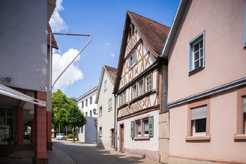 Immobilie in Tauberbischofsheim - Kapitalanleger aufgepasst - historisches Anwesen im Zentrum von Tauberbischofsheim - Bild 0