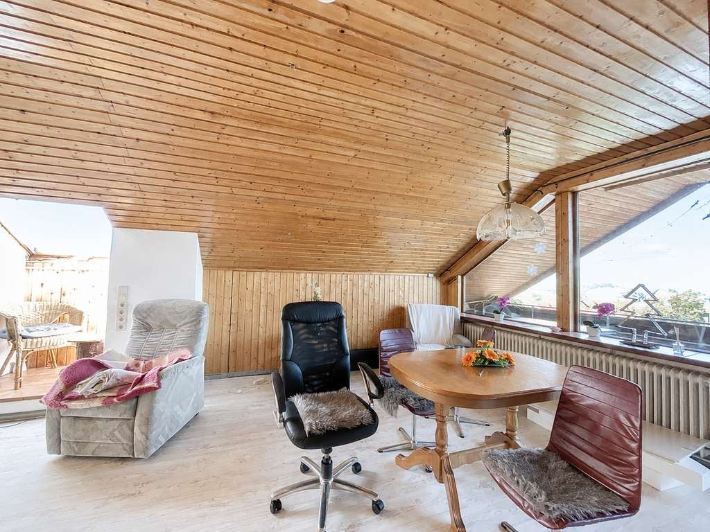 Immobilie in Baunatal - Großzügiges Wohnhaus mit 1.246 m² Grundstück direkt am Baunsberg - Bild 2