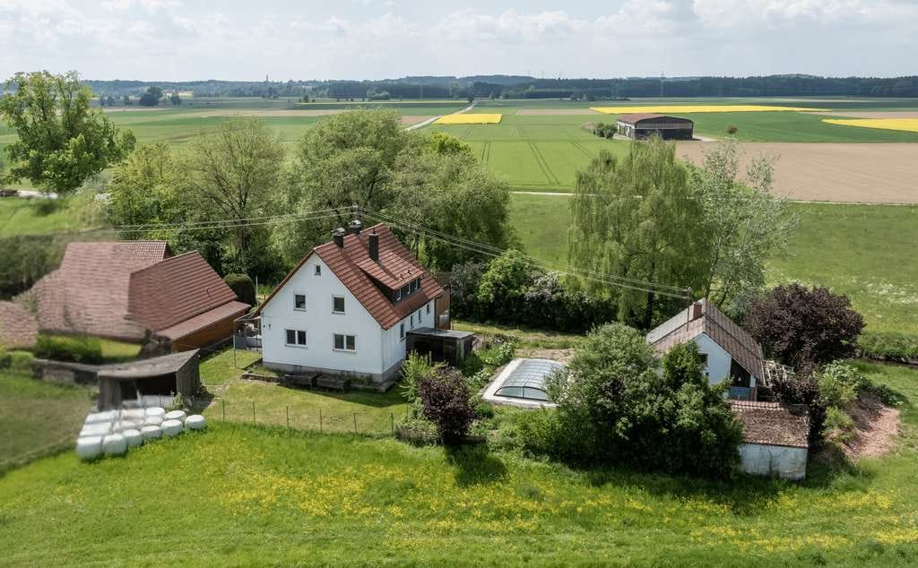 Immobilie in Weißenhorn - Charmantes Einfamilienhaus in idyllischer Lage an der Roth – viel Platz für die ganze Familie - Bild 5