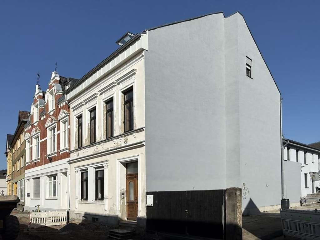 Immobilie in Bad Honnef - Entdecken Sie dieses Potenzial! Großes Bürgerhaus mit einer weiteren Wohnung. - Bild 0