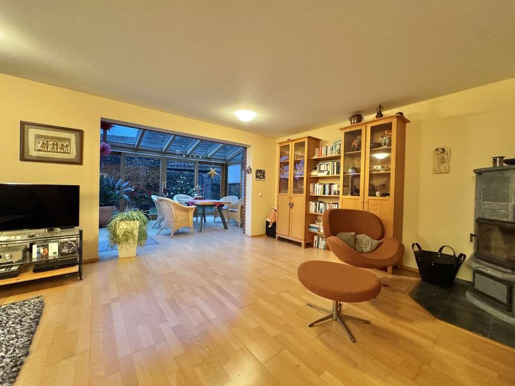 Immobilie in Gehrden - Ihr neues IMMOBILIEN QUARTIER: Gepflegtes 2-Fam.-Haus mit viel Charme & hinlänglich Platz - Bild 3