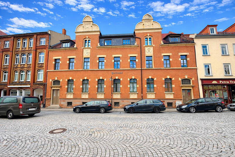 Immobilie in Waltershausen - Sanierter Wohntraum mit Terrasse, Stellplatz und separatem Eingang - Bild 1