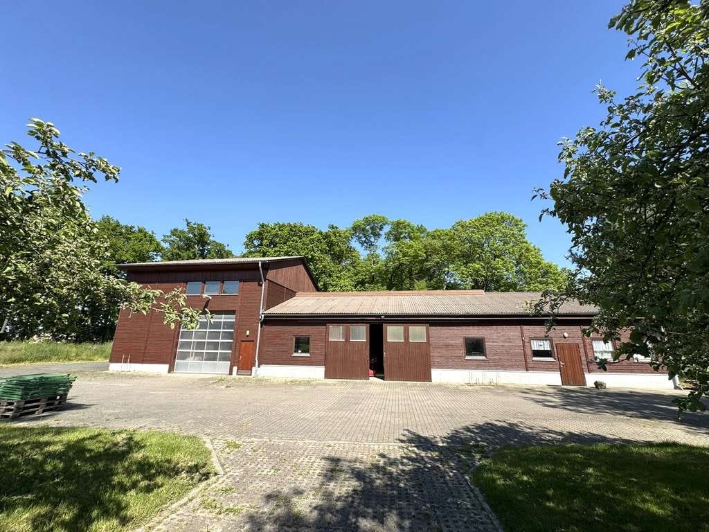 Immobilie in Liebschützberg - Landanwesen (3,5ha) mit großem Haus und Gewerbehalle - Bild 2