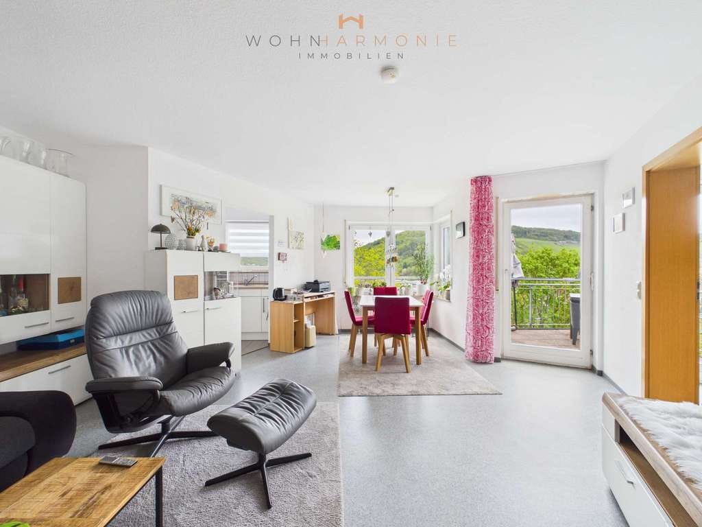 Immobilie in Niedernhall - Panoramablick 2,5 Z.i Whg. mit Stellplatz & Balkon - Bild 0