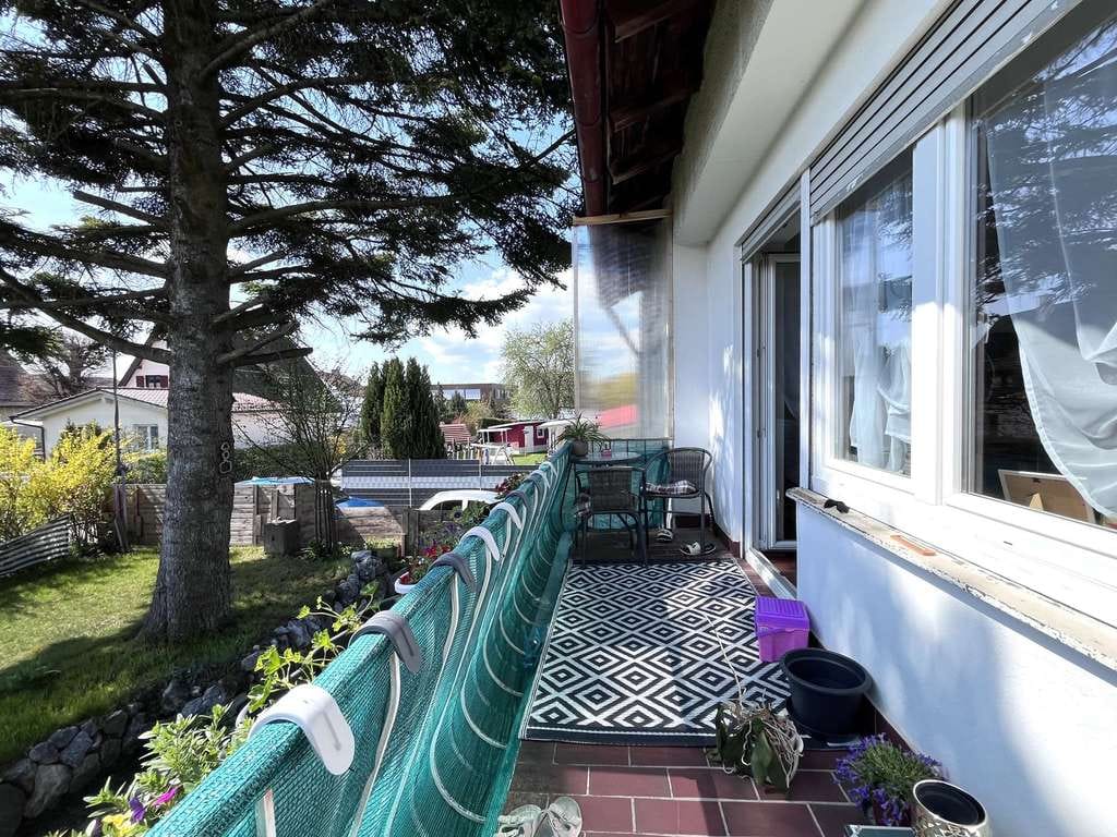 Immobilie in Memmingerberg - Großzügiges Zweifamilienhaus mit Balkon, Terrasse und hervorragendem Garten - Bild 4