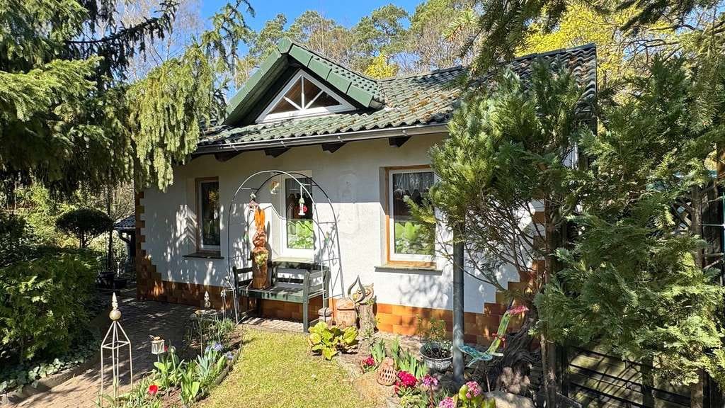 Immobilie in Schenkendöbern - Gemütlicher Freizeitbungalow mit Boot  - Bild 1