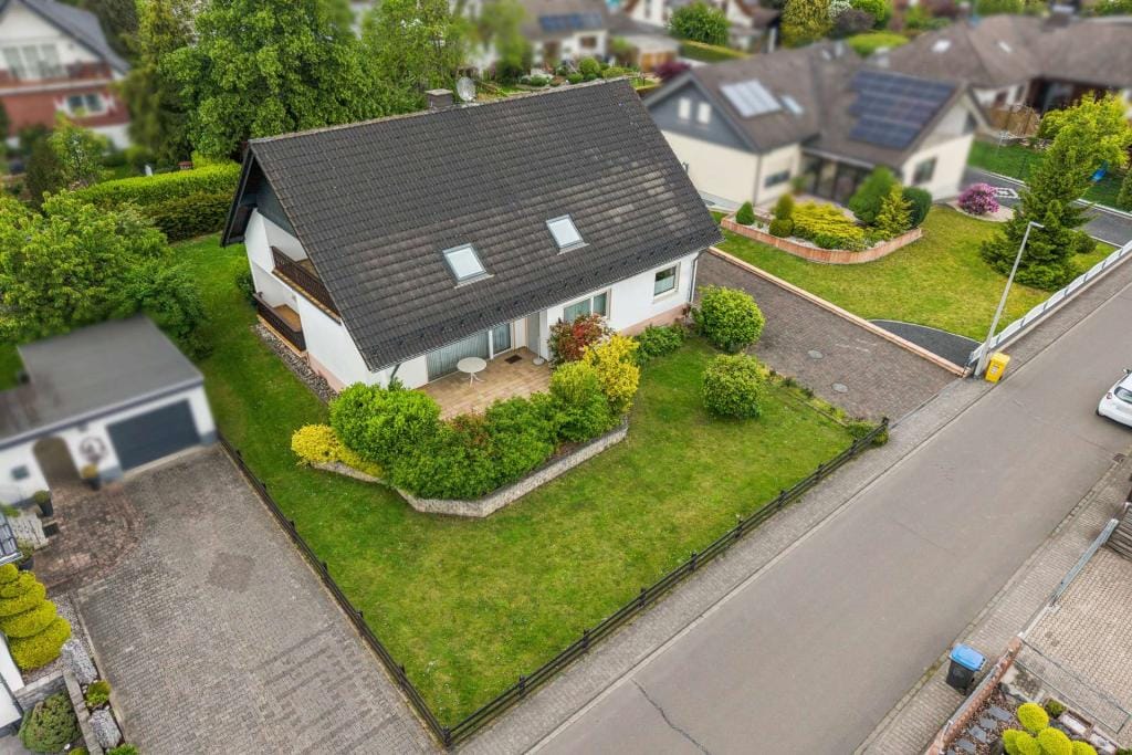 Immobilie in Eppenrod - Einfamilienhaus freistehend in Eppenrod - Bild 2