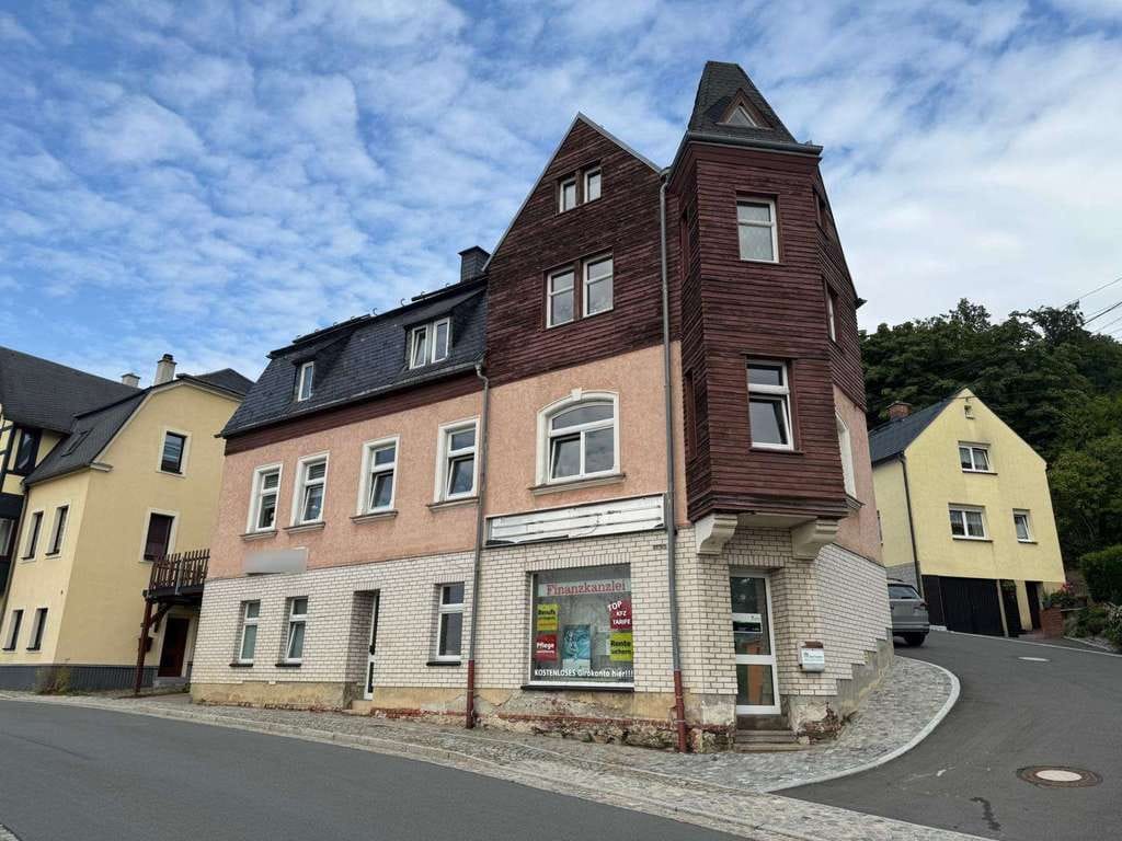 Immobilie in Grünhain-Beierfeld - Wohnen und Vermieten unter einem Dach! - Bild 0