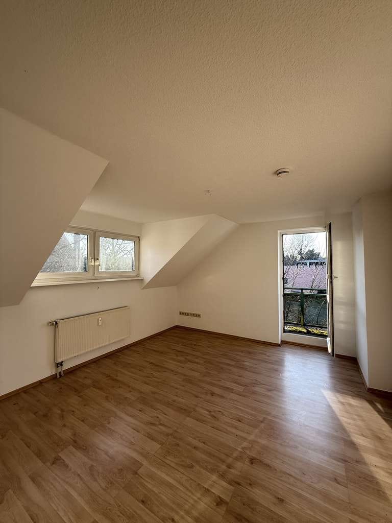 Immobilie in Brieskow-Finkenheerd - Großzügige Maisonette-Wohnung mit Kamin, Balkon & 2 TG-Stellplätzen in Groß Lindow - Bild 3