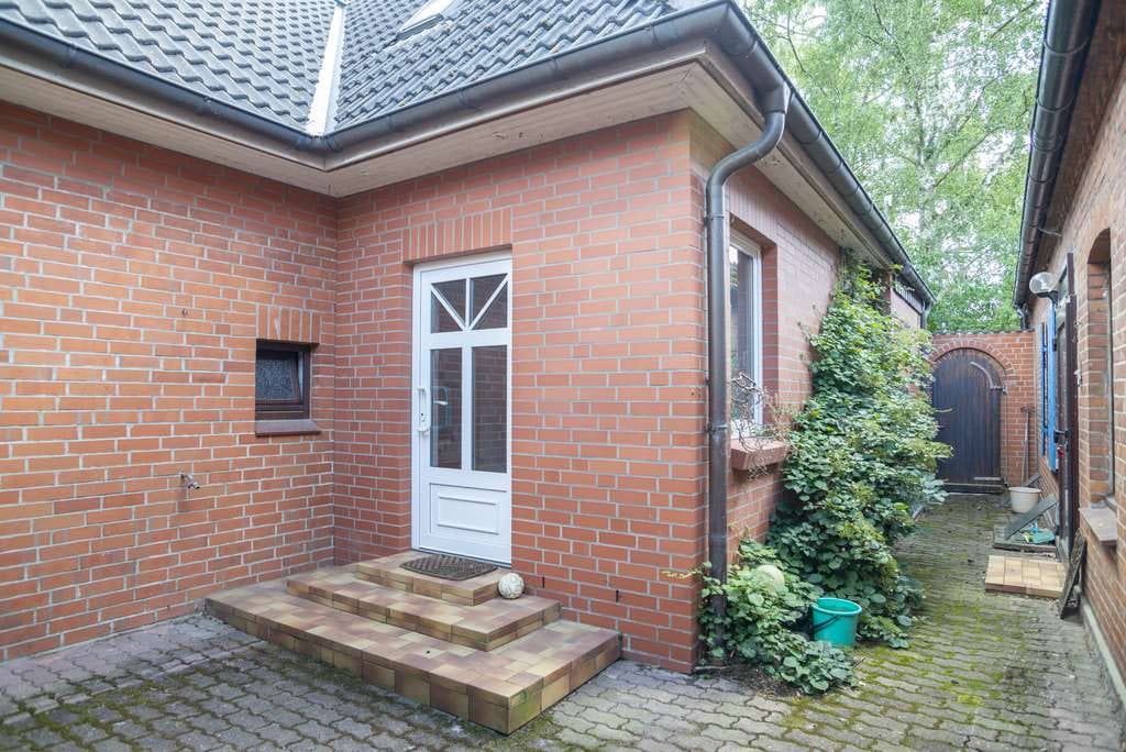 Immobilie in Lauenburg/Elbe - 2 Häuser zum Preis von einem + herrlicher Garten - Bild 0