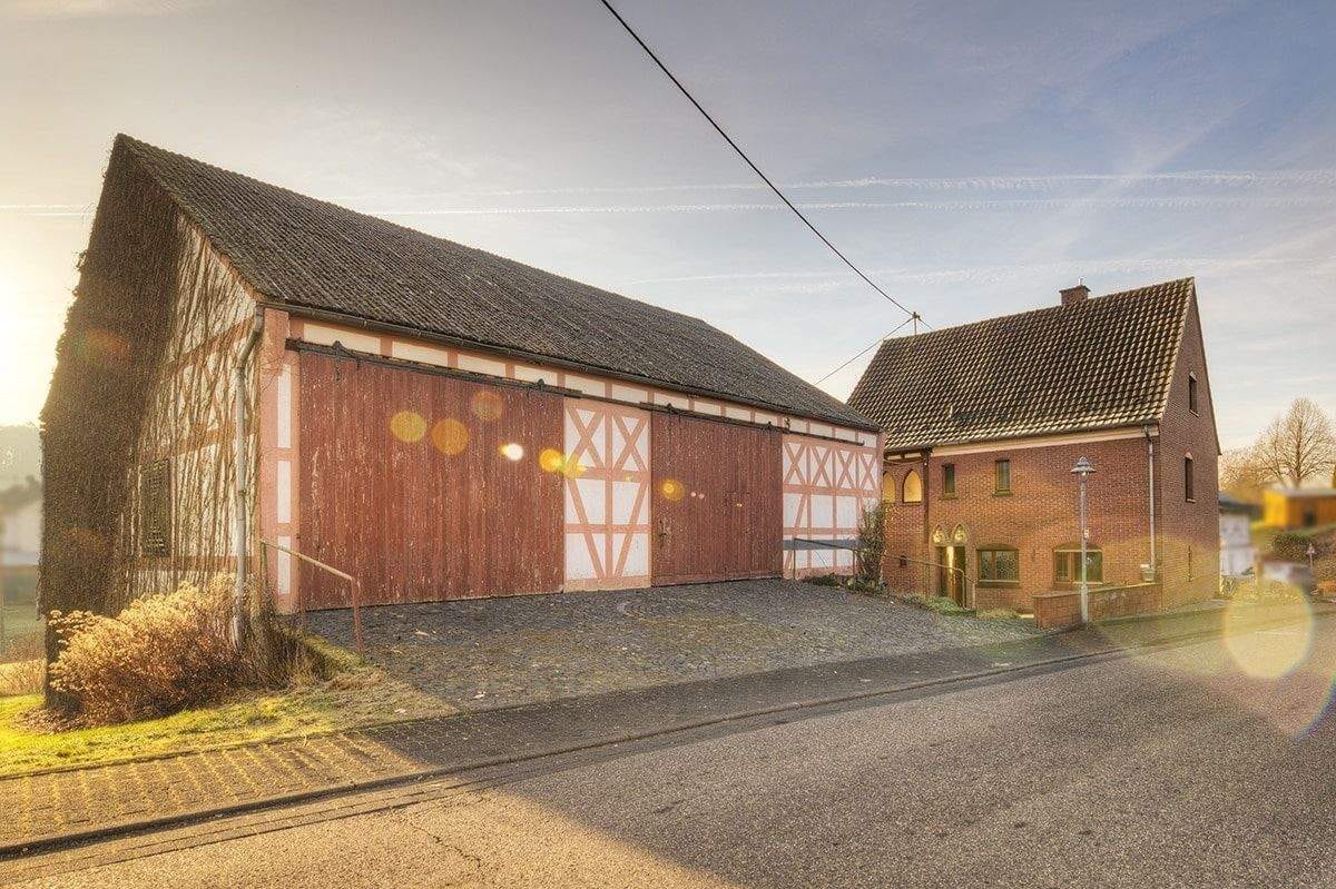 Immobilie in Rodenbach - Charmantes Bauernhaus mit Scheune auf großem Grundstück! - Bild 2