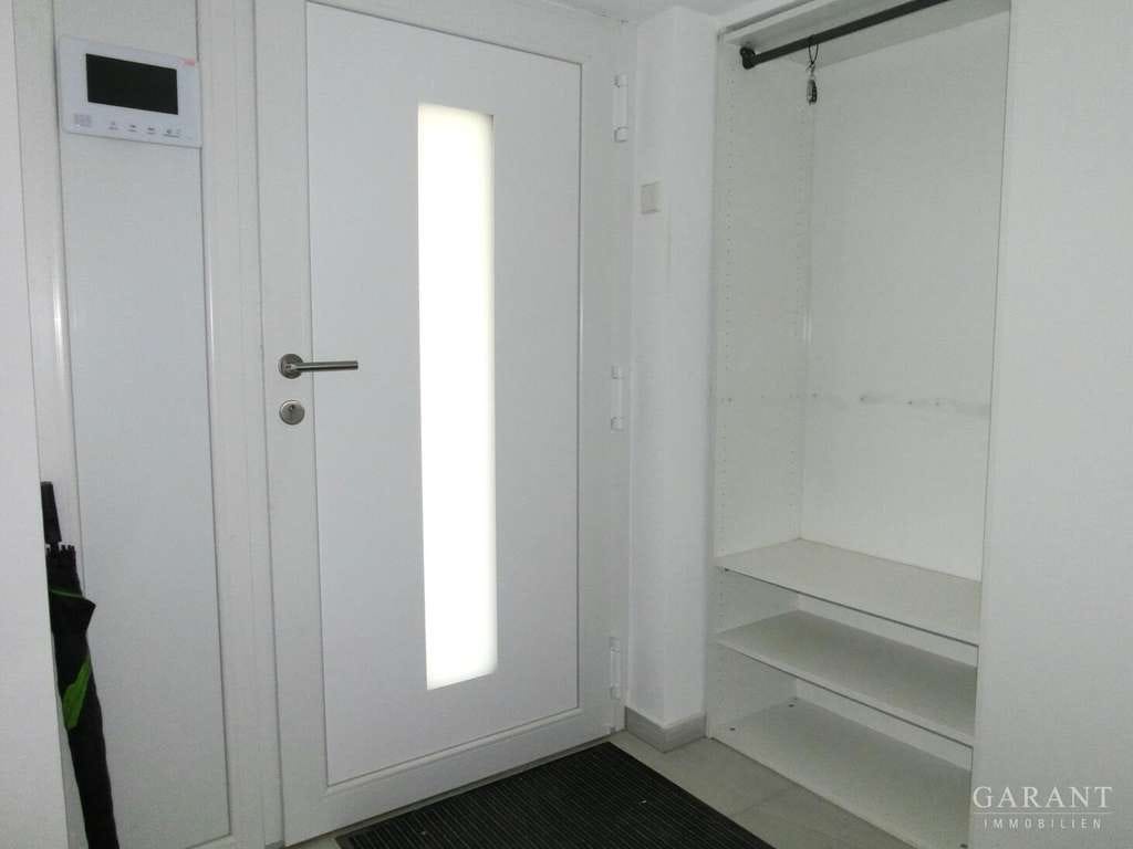 Immobilie in Deizisau - Erstbezug nach Sanierung! Großzügige Doppelhaushälfte mit Gartenanteil, Garage und Dachterrasse - Bild 1