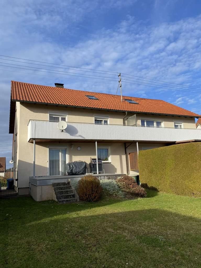 Immobilie in Gosheim - Doppelhaushälfte mit 7 Zimmern in Gosheim - Bild 1
