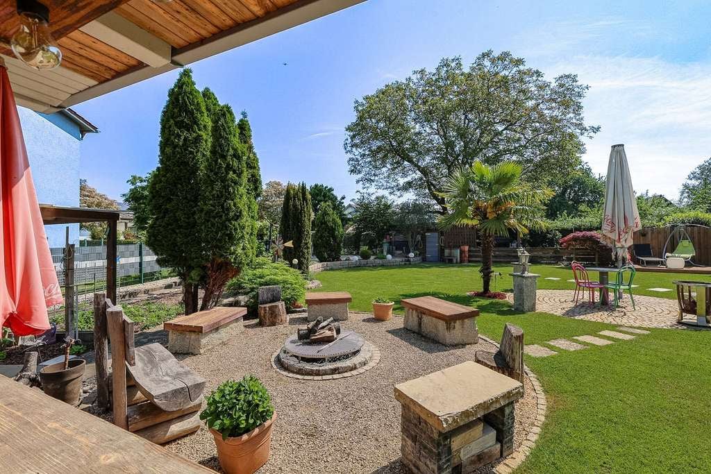 Immobilie in Willstätt - Zweifamilienhaus in Willstätt – 243 m², Outdoor-Küche & Doppelgarage! - Bild 1