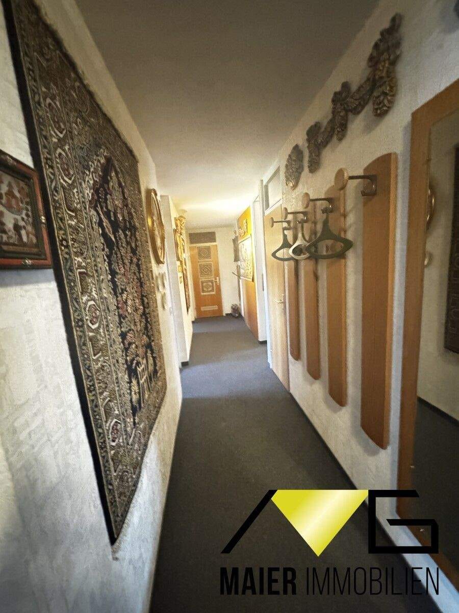 Immobilie in Oberndorf am Neckar - 4,5 Zimmer-Wohnung mit 2 Balkonen in ruhiger und guter zentraler Wohnlage - Bild 4