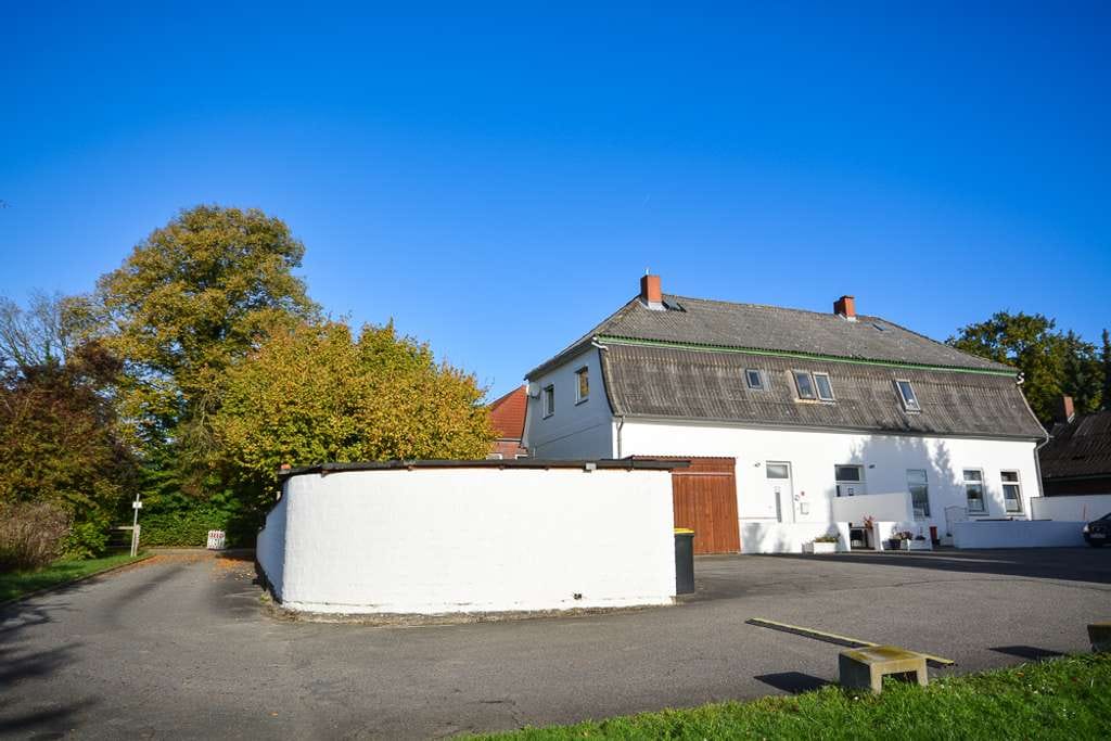 Immobilie in Hamberge - Großes Wohnhaus mit 3 Wohnungen und 1,45 ha Hauskoppel + Stall - Bild 3