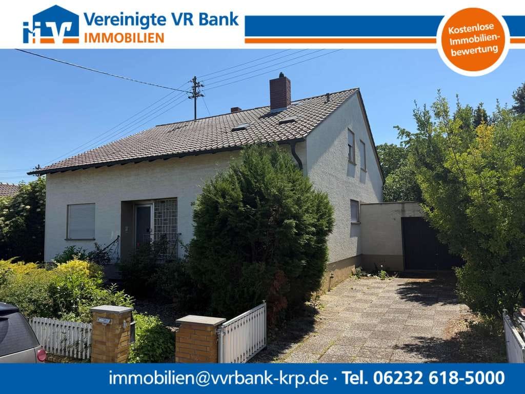 Immobilie in Heßheim - Familienhaus mit zwei Wohnungen im Herzen von Heßheim - Bild 0