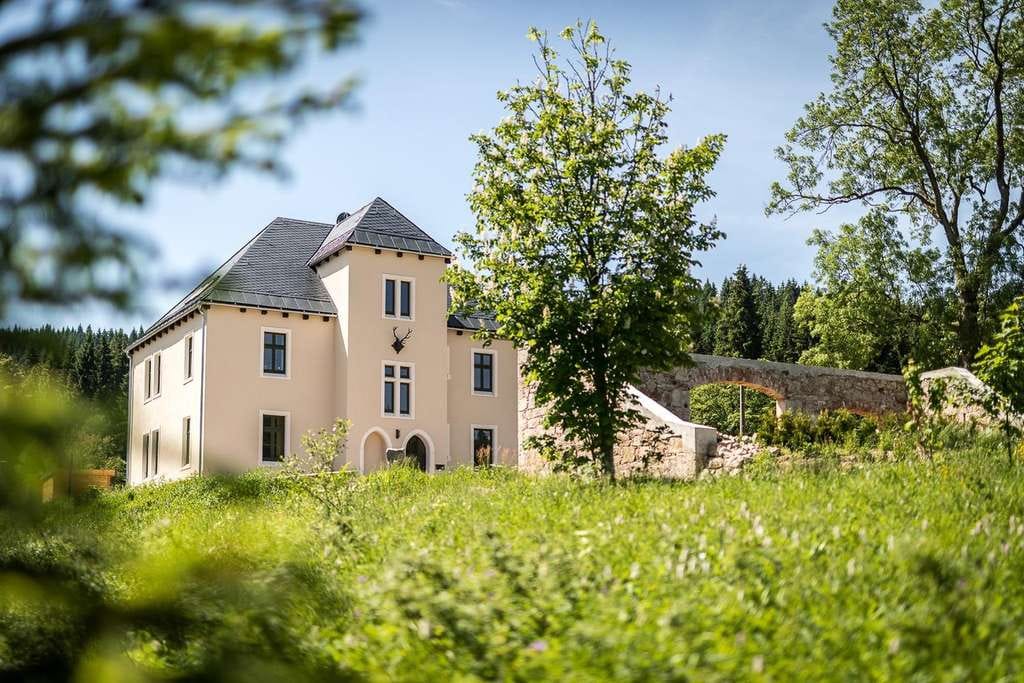 Immobilie in Eibenstock - Historisches Landhaus in Alleinlage - Bild 2