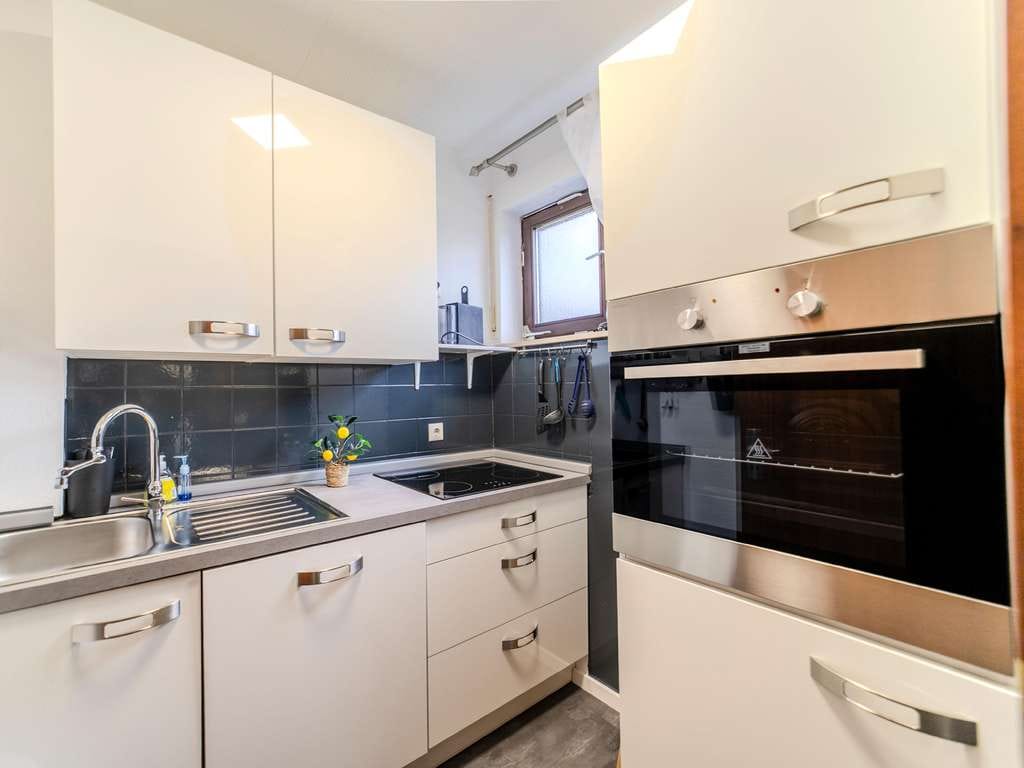 Immobilie in Schönwald im Schwarzwald - Charmante 1-Zimmer-Wohnung mit Wellnessbereich in Schönwald - Bild 2