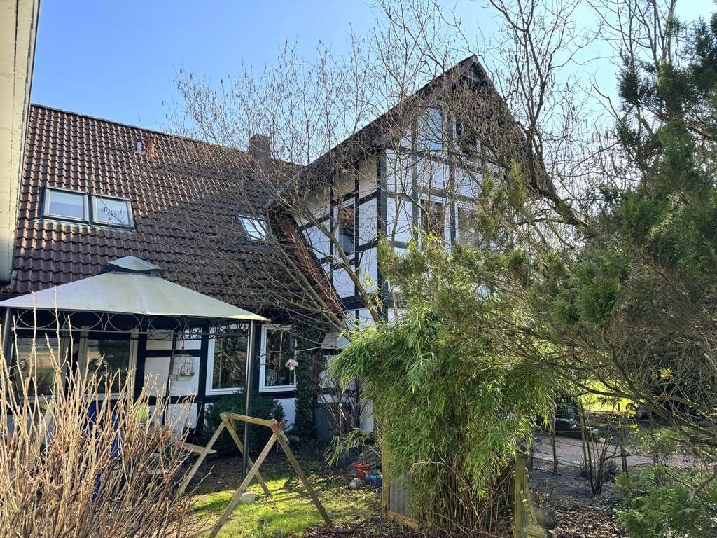 Immobilie in Faßberg - Provisionsfrei: Ehemaliges Bauernhaus für Pferdefreunde nähe Heidesee - Bild 3
