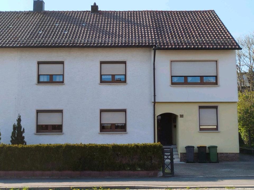 Immobilie in Neustadt bei Coburg - Schönes Zweifamilienhaus in guter Lage in Neustadt/Coburg - Bild 0