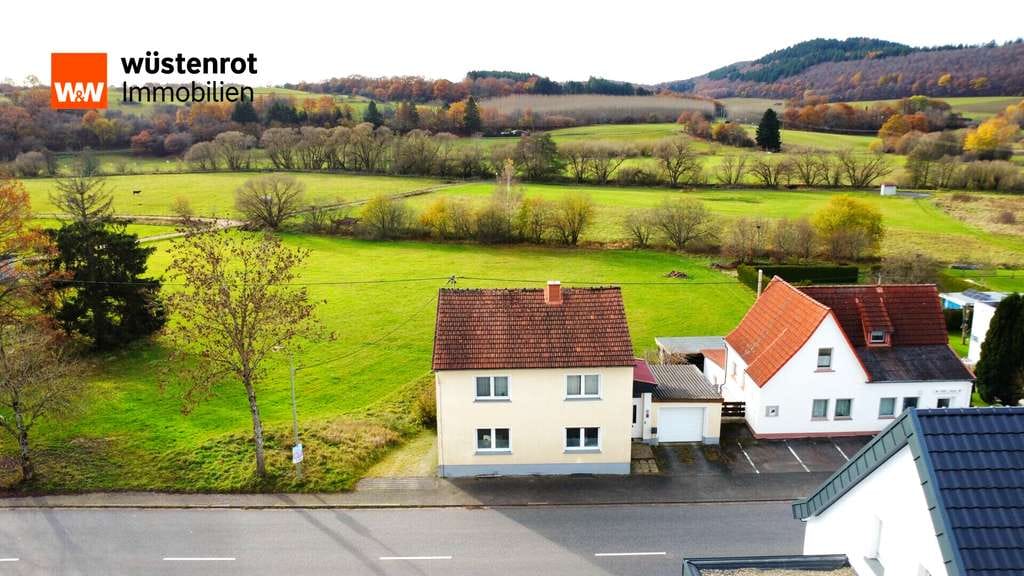 Immobilie in Nohfelden - Geräumiges Wohnhaus auf zwei Etagen mit Vollunterkellerung & tollem Feldblick – ideal für Familien! - Bild 0