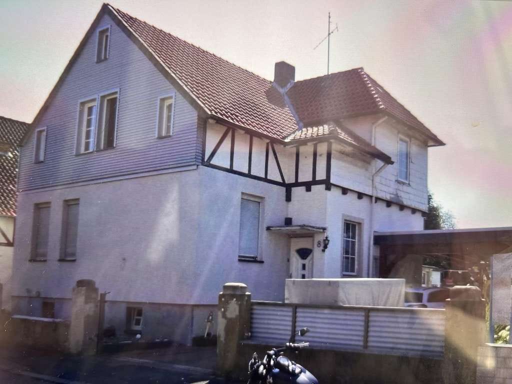 Immobilie in Ilsede - Keine Provision - Einfamilienhaus mit Anbau und großem Carport ruhig gelegen zentral in Ilsede - Bild 0