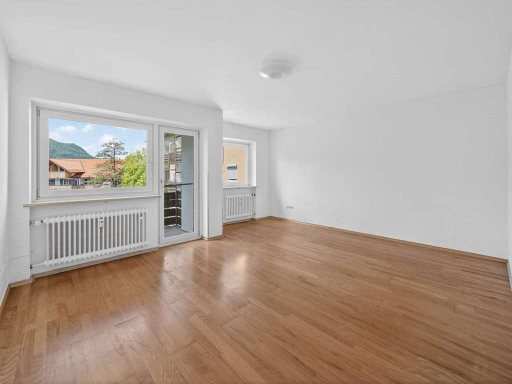 Immobilie in Grassau - Helle Eigentumswohnung mit durchdachtem Grundriss und Westbalkon - Bild 0