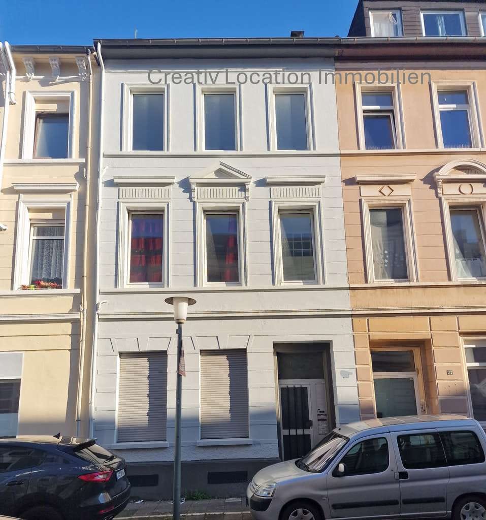 Immobilie in Krefeld - Mehrfamilienhaus in zentraler Lage von Krefeld - Bild 0