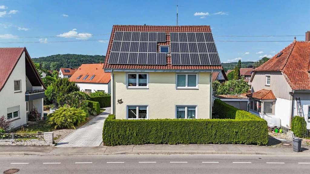 Immobilie in Ummendorf - 1A-Kapitalanlage in Ummendorf – 3 Wohneinheiten, PV-Einnahmen und Doppelgarage - Bild 3